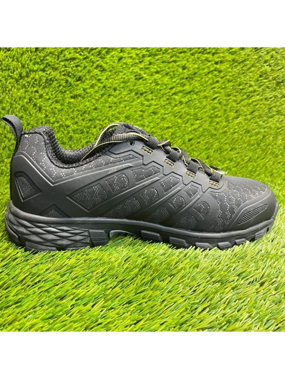 Nautilus Stratus Womens Size 8.5D Black White Composite Toe Safety Work Shoes